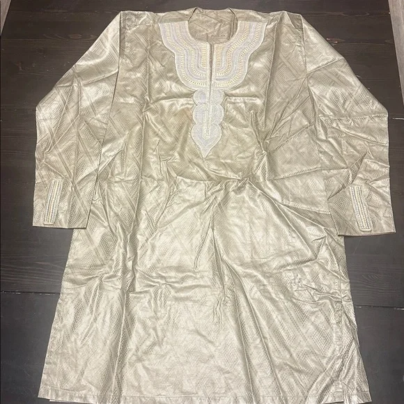 Traditional Men's Embroidered Tunic in Metallic Gold - Picture 1 of 4